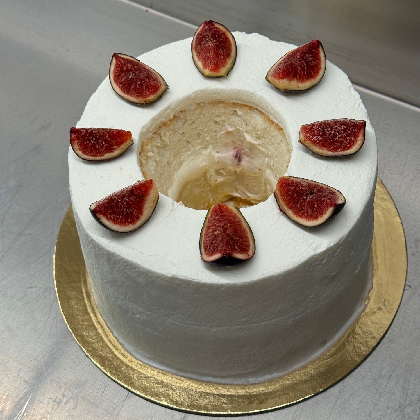 SEASONAL FROSTED ANGEL CAKE