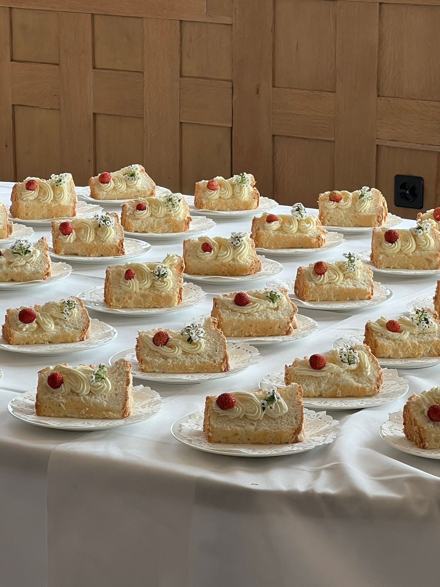 OSLO Studio dessert installation for a brand event, Milan