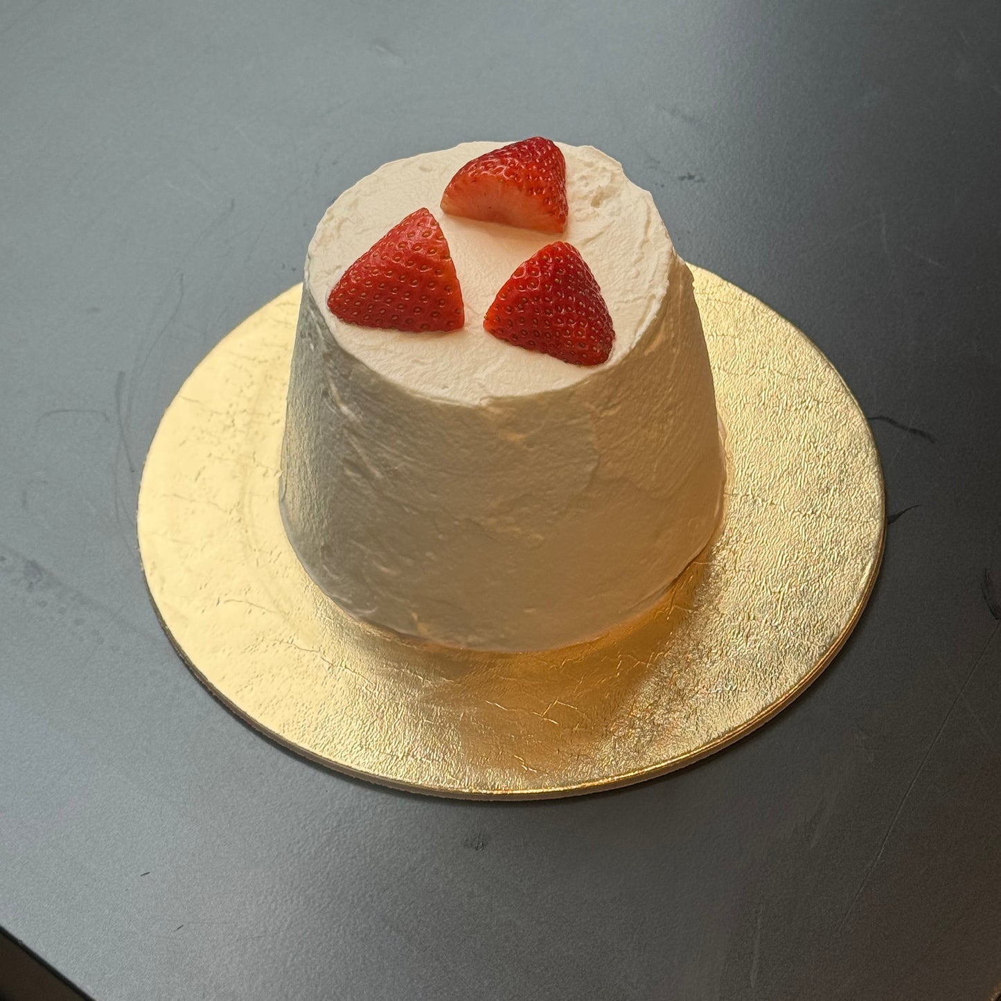 MINI STRAWBERRY ORIGINAL CAKE