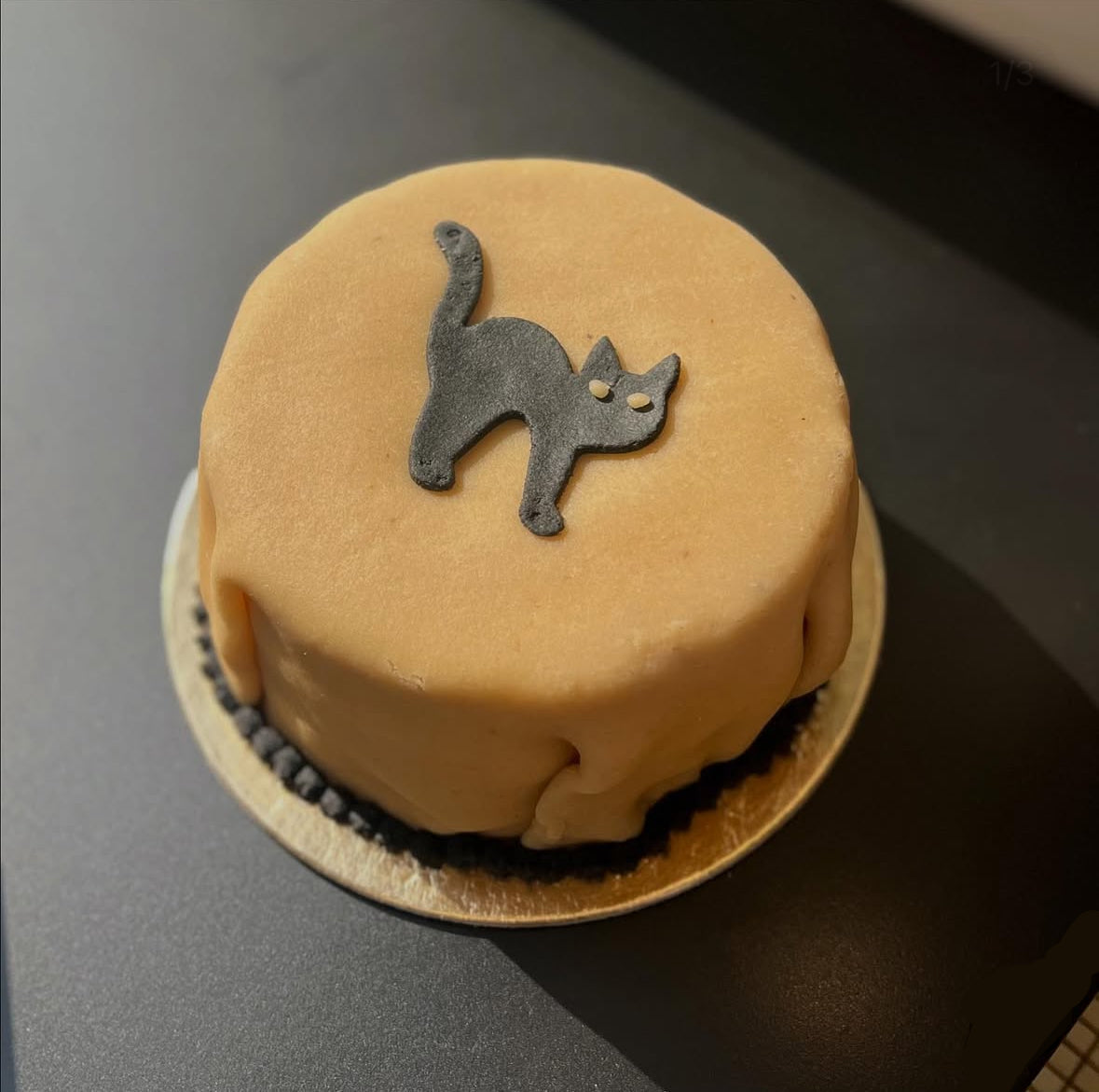 BLACK CAT PRINCESS CAKE